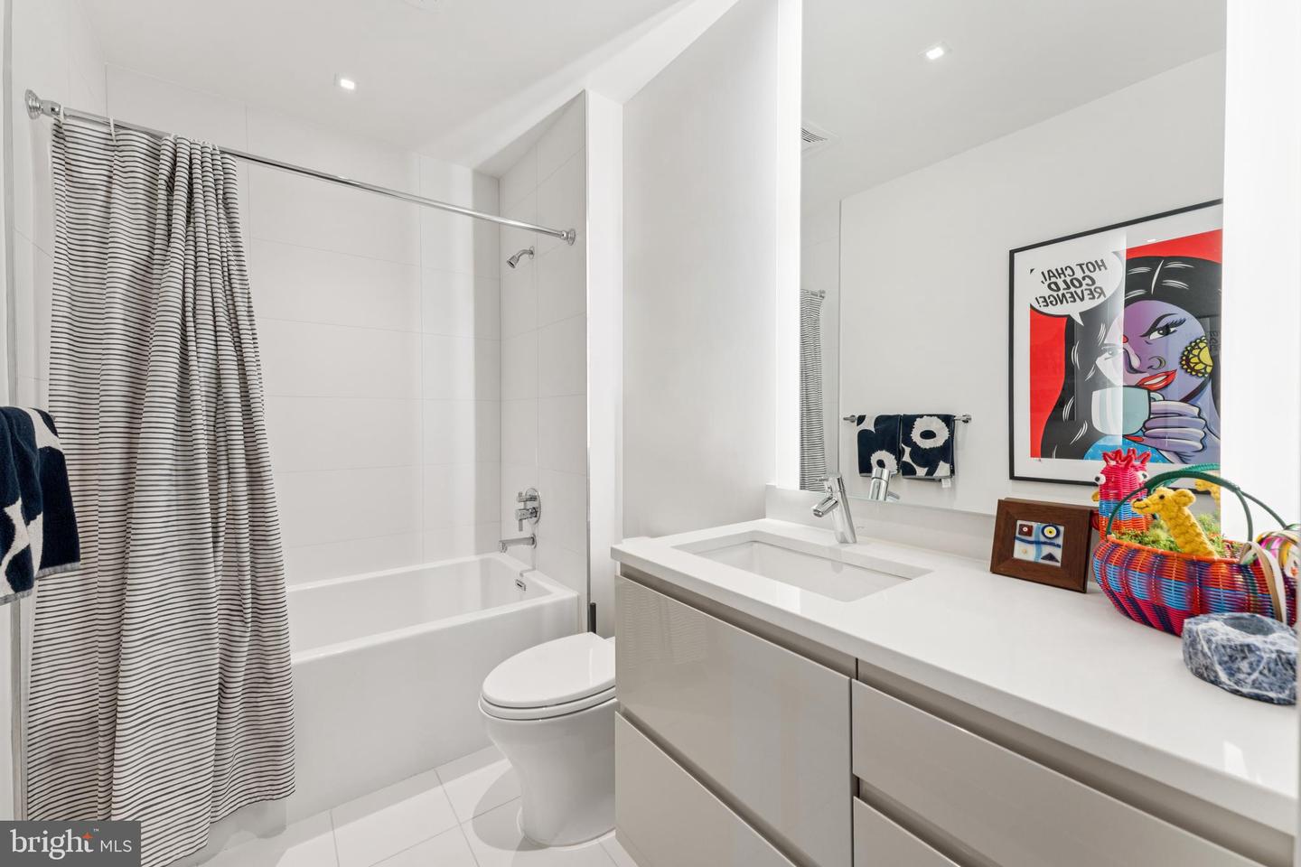 810 O ST NW #607, WASHINGTON, District Of Columbia 20001, 2 Bedrooms Bedrooms, ,2 BathroomsBathrooms,Residential,For sale,810 O ST NW #607,DCDC2211726 MLS # DCDC2211726