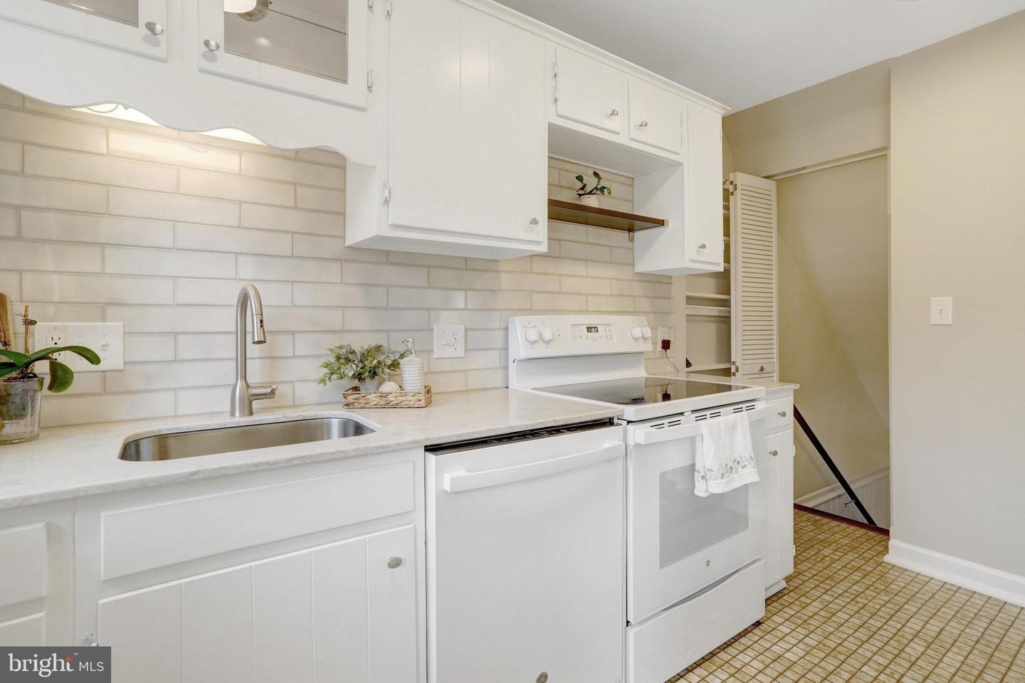 4600 34TH ST S, ARLINGTON, Virginia 22206, 1 Bedroom Bedrooms, ,2 BathroomsBathrooms,Residential,For sale,4600 34TH ST S,VAAR2061284 MLS # VAAR2061284