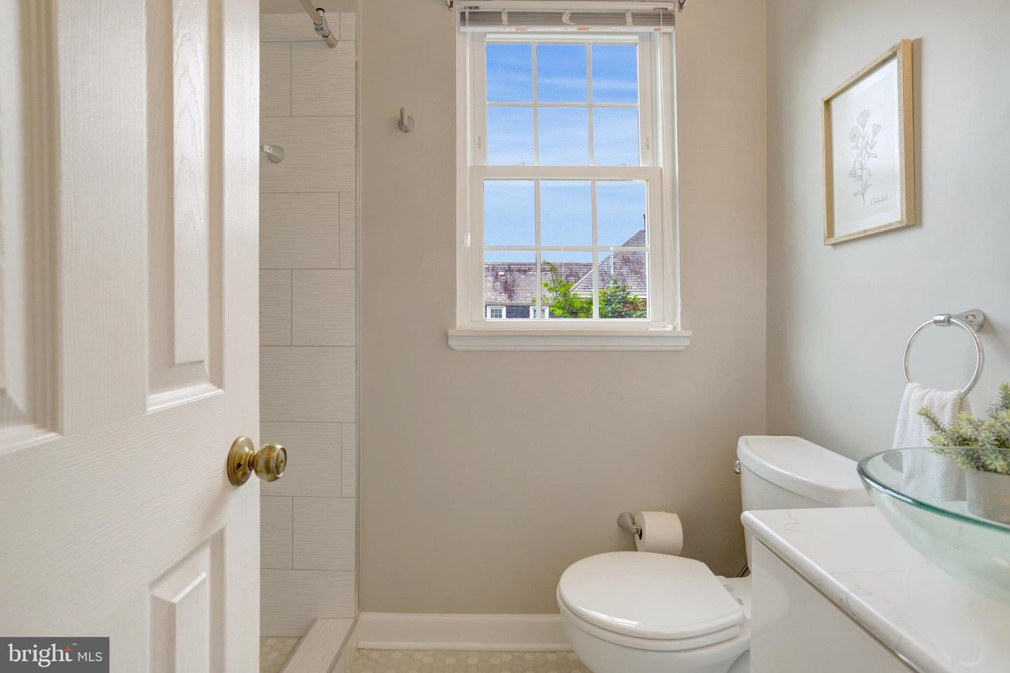 4600 34TH ST S, ARLINGTON, Virginia 22206, 1 Bedroom Bedrooms, ,2 BathroomsBathrooms,Residential,For sale,4600 34TH ST S,VAAR2061284 MLS # VAAR2061284