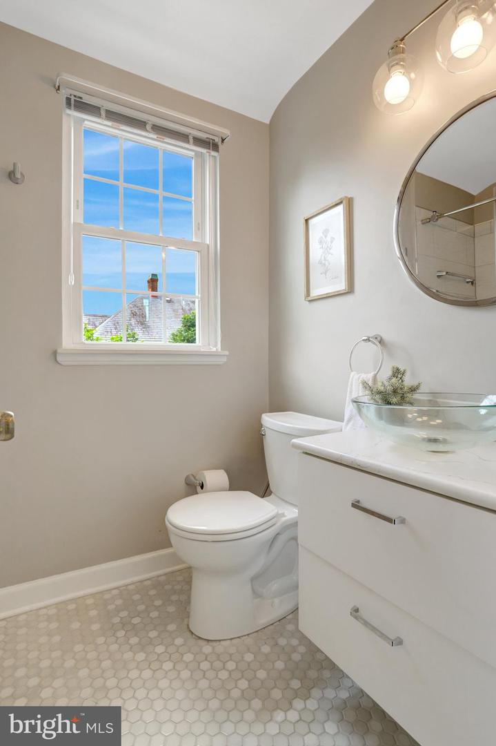 4600 34TH ST S, ARLINGTON, Virginia 22206, 1 Bedroom Bedrooms, ,2 BathroomsBathrooms,Residential,For sale,4600 34TH ST S,VAAR2061284 MLS # VAAR2061284
