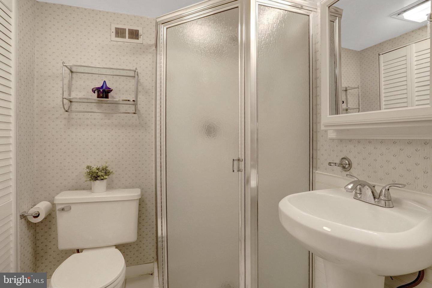 4600 34TH ST S, ARLINGTON, Virginia 22206, 1 Bedroom Bedrooms, ,2 BathroomsBathrooms,Residential,For sale,4600 34TH ST S,VAAR2061284 MLS # VAAR2061284