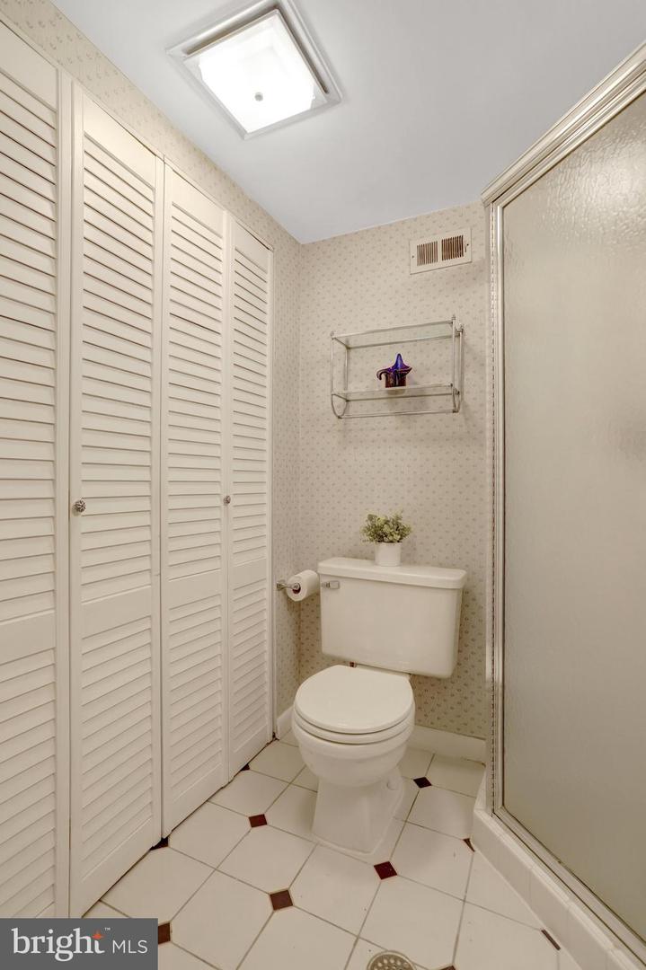 4600 34TH ST S, ARLINGTON, Virginia 22206, 1 Bedroom Bedrooms, ,2 BathroomsBathrooms,Residential,For sale,4600 34TH ST S,VAAR2061284 MLS # VAAR2061284