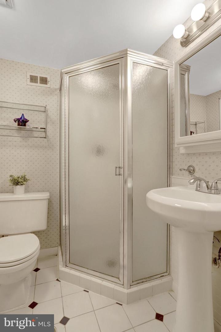 4600 34TH ST S, ARLINGTON, Virginia 22206, 1 Bedroom Bedrooms, ,2 BathroomsBathrooms,Residential,For sale,4600 34TH ST S,VAAR2061284 MLS # VAAR2061284