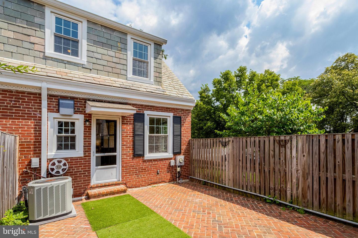 4600 34TH ST S, ARLINGTON, Virginia 22206, 1 Bedroom Bedrooms, ,2 BathroomsBathrooms,Residential,For sale,4600 34TH ST S,VAAR2061284 MLS # VAAR2061284