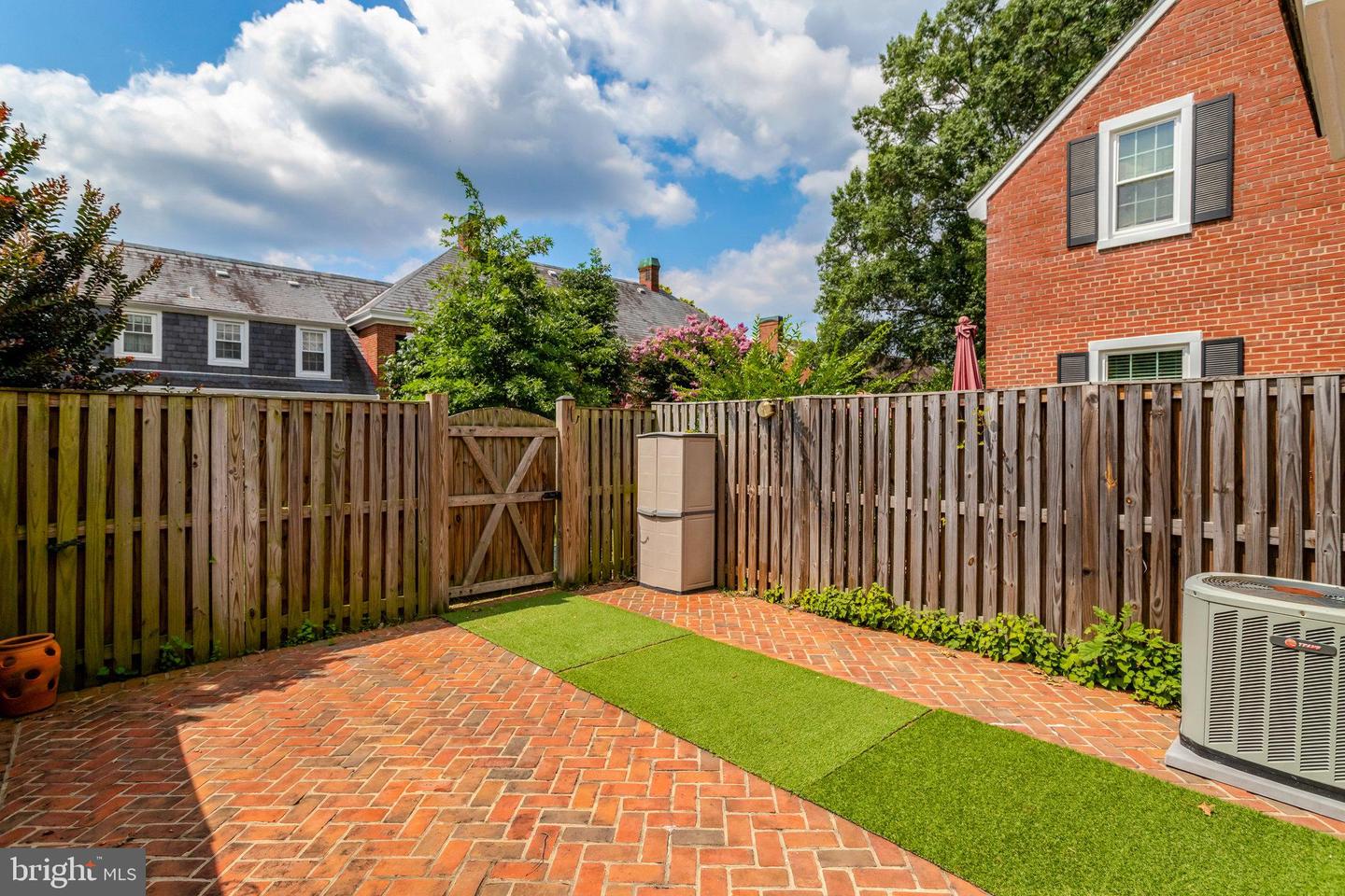 4600 34TH ST S, ARLINGTON, Virginia 22206, 1 Bedroom Bedrooms, ,2 BathroomsBathrooms,Residential,For sale,4600 34TH ST S,VAAR2061284 MLS # VAAR2061284