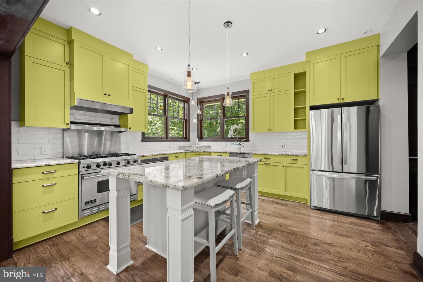 4215 LORCOM LN, ARLINGTON, Virginia 22207, 5 Bedrooms Bedrooms, ,5 BathroomsBathrooms,Residential,For sale,4215 LORCOM LN,VAAR2061296 MLS # VAAR2061296