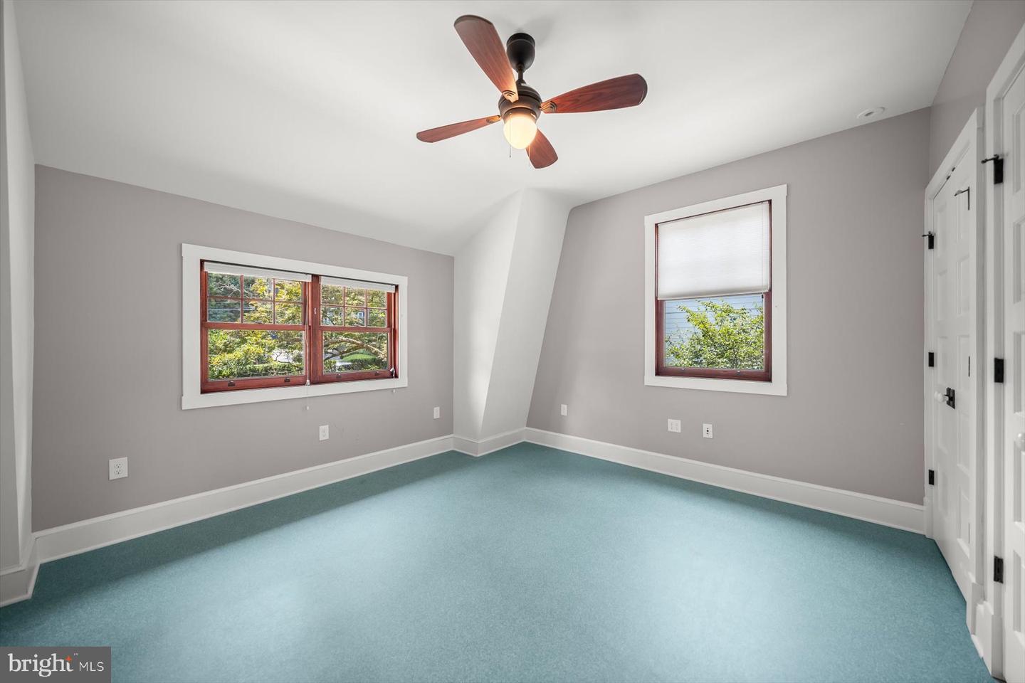 4215 LORCOM LN, ARLINGTON, Virginia 22207, 5 Bedrooms Bedrooms, ,5 BathroomsBathrooms,Residential,For sale,4215 LORCOM LN,VAAR2061296 MLS # VAAR2061296