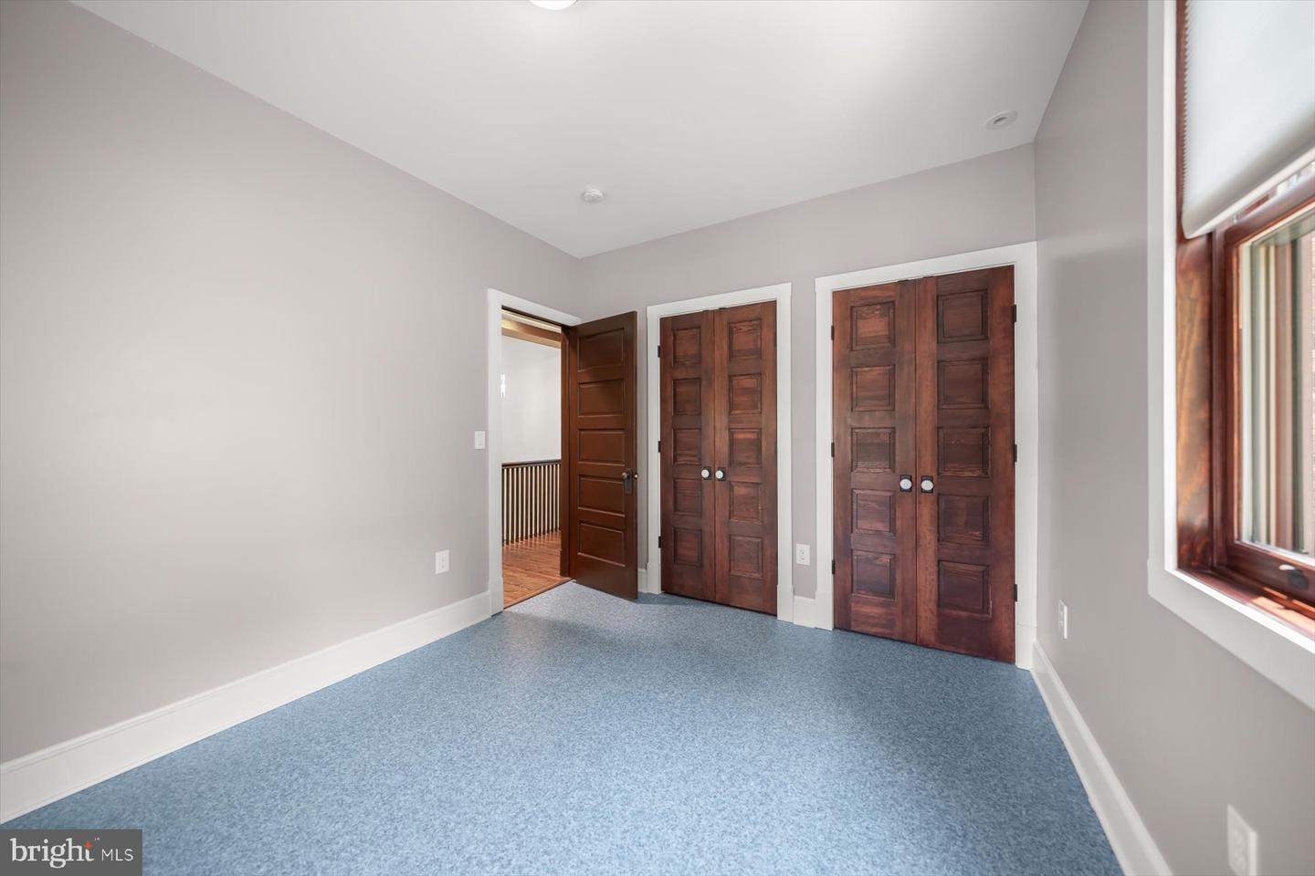 4215 LORCOM LN, ARLINGTON, Virginia 22207, 5 Bedrooms Bedrooms, ,5 BathroomsBathrooms,Residential,For sale,4215 LORCOM LN,VAAR2061296 MLS # VAAR2061296