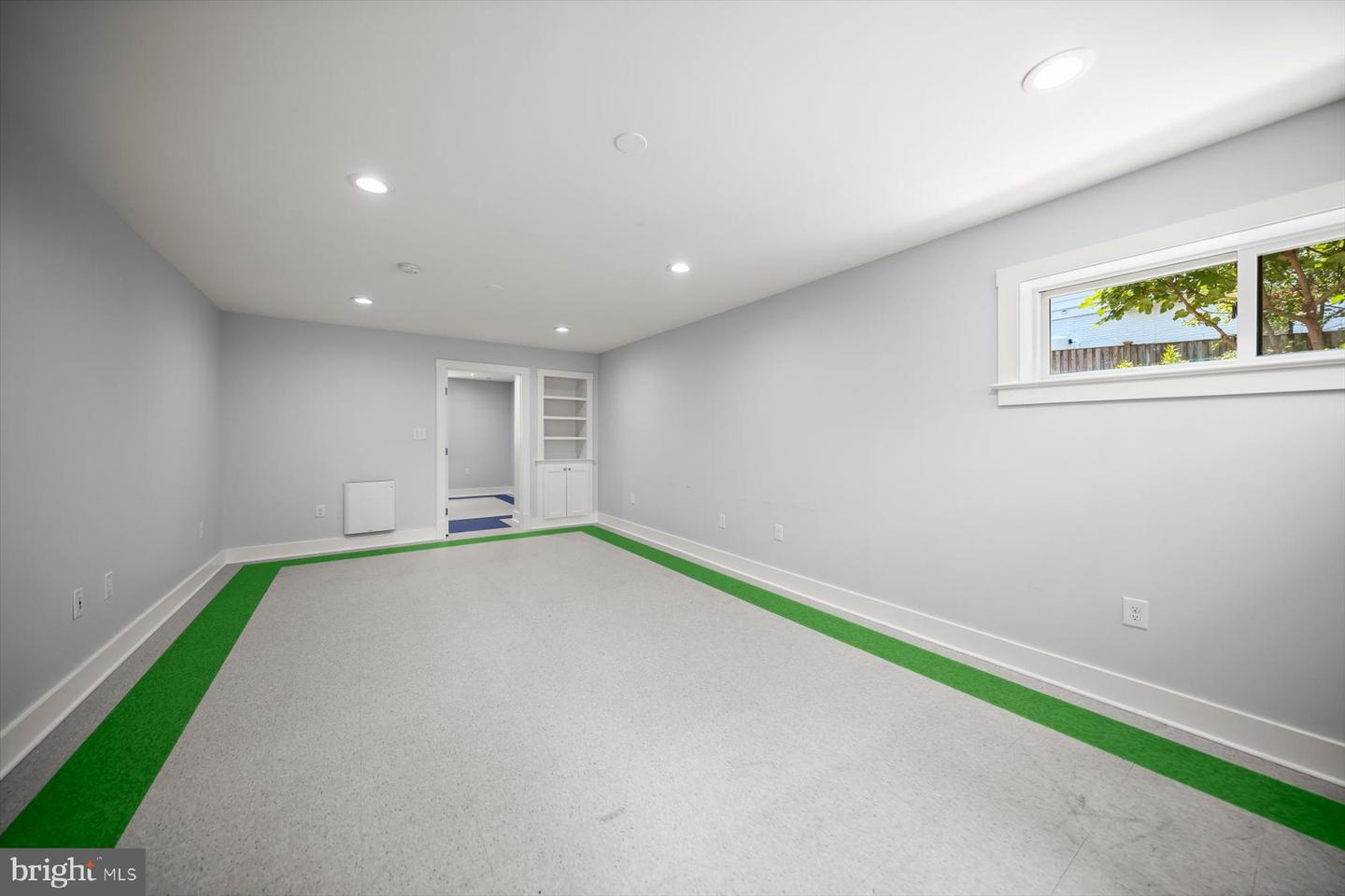 4215 LORCOM LN, ARLINGTON, Virginia 22207, 5 Bedrooms Bedrooms, ,5 BathroomsBathrooms,Residential,For sale,4215 LORCOM LN,VAAR2061296 MLS # VAAR2061296