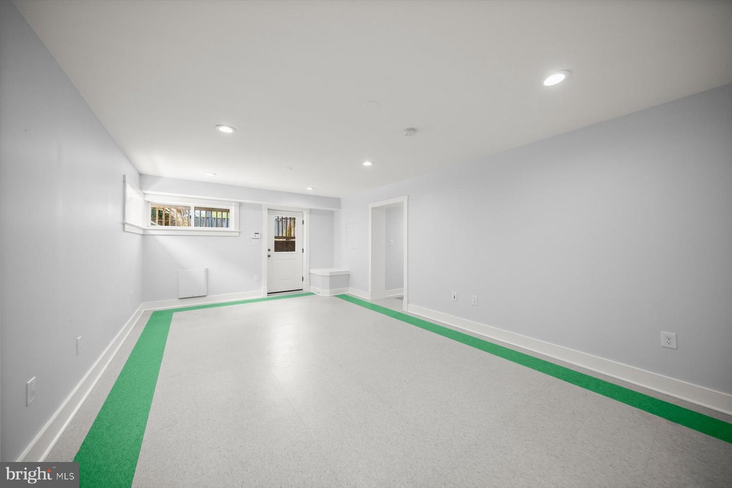 4215 LORCOM LN, ARLINGTON, Virginia 22207, 5 Bedrooms Bedrooms, ,5 BathroomsBathrooms,Residential,For sale,4215 LORCOM LN,VAAR2061296 MLS # VAAR2061296