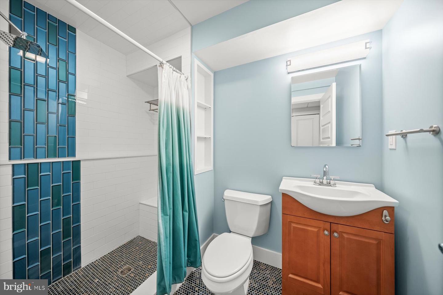 4215 LORCOM LN, ARLINGTON, Virginia 22207, 5 Bedrooms Bedrooms, ,5 BathroomsBathrooms,Residential,For sale,4215 LORCOM LN,VAAR2061296 MLS # VAAR2061296