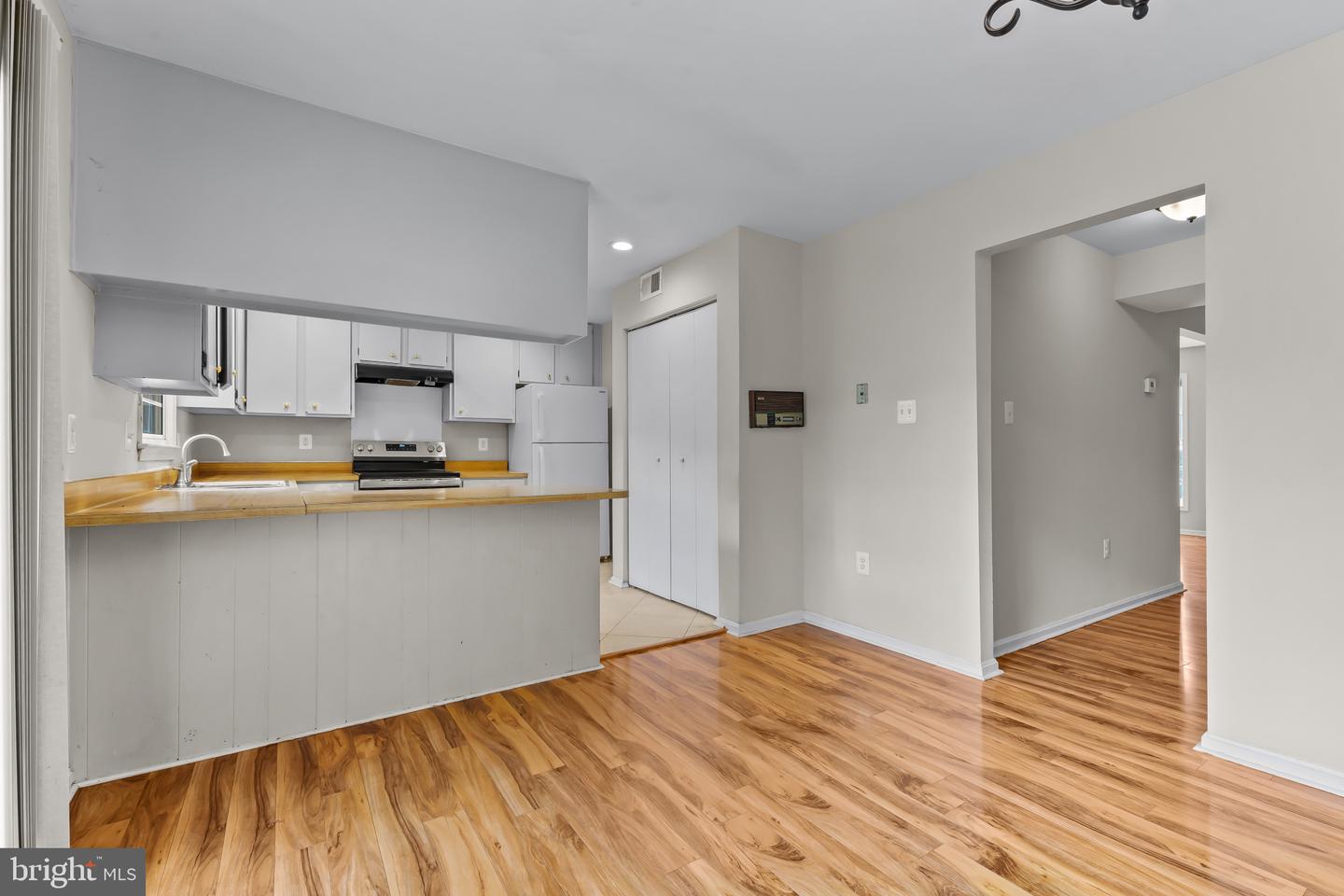 7885 CARLA COURT, SPRINGFIELD, Virginia 22153, 3 Bedrooms Bedrooms, ,2 BathroomsBathrooms,Residential,For sale,7885 CARLA COURT,VAFX2257246 MLS # VAFX2257246