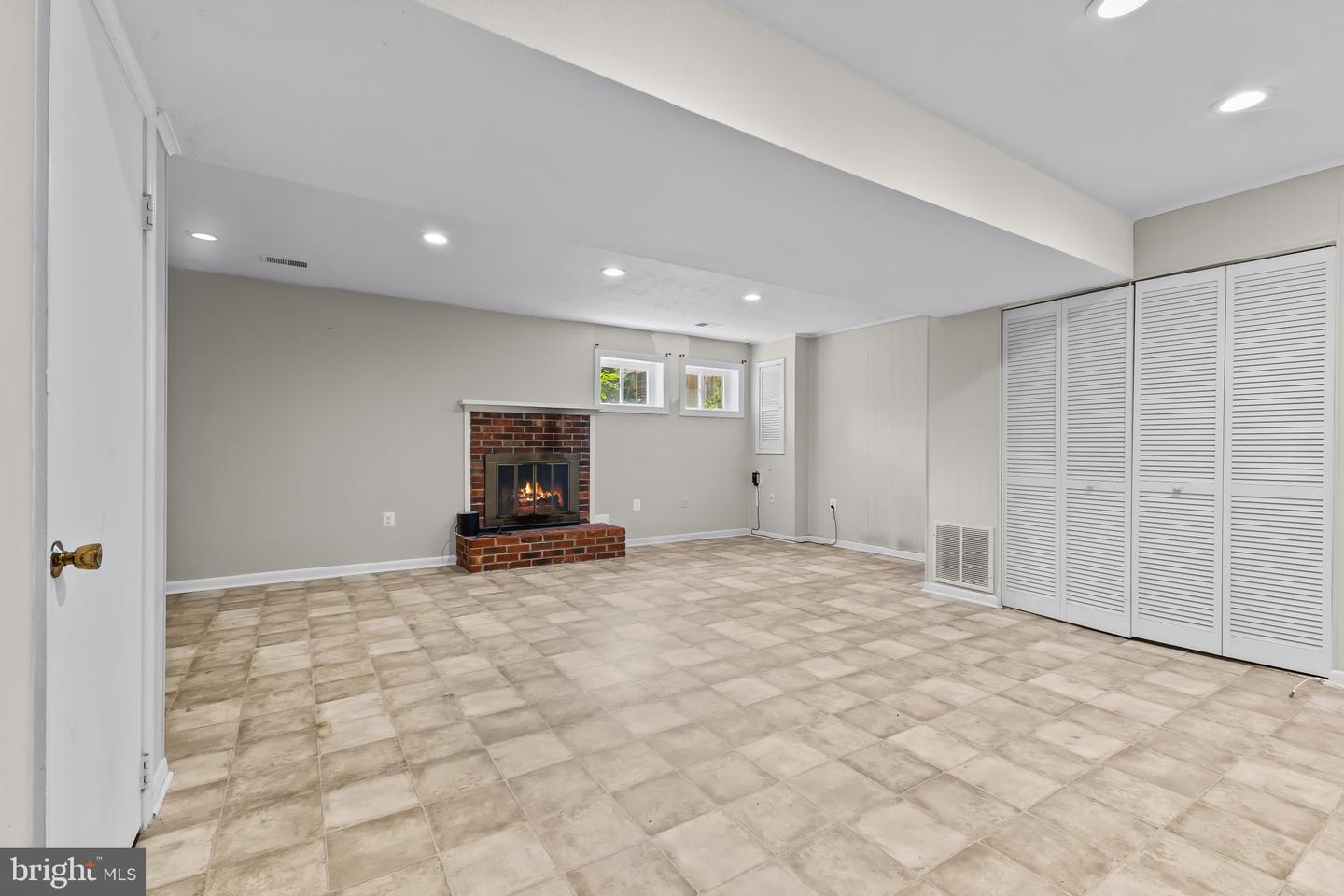 7885 CARLA COURT, SPRINGFIELD, Virginia 22153, 3 Bedrooms Bedrooms, ,2 BathroomsBathrooms,Residential,For sale,7885 CARLA COURT,VAFX2257246 MLS # VAFX2257246