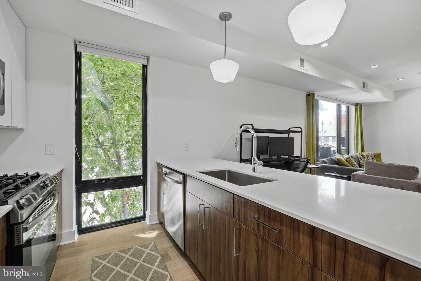 826 UPSHUR ST NW #6, WASHINGTON, District Of Columbia 20011, 2 Bedrooms Bedrooms, ,2 BathroomsBathrooms,Residential,For sale,826 UPSHUR ST NW #6,DCDC2211836 MLS # DCDC2211836