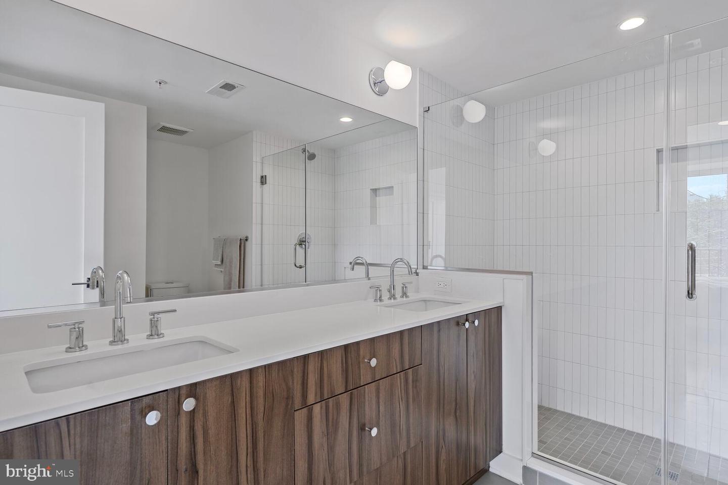 826 UPSHUR ST NW #6, WASHINGTON, District Of Columbia 20011, 2 Bedrooms Bedrooms, ,2 BathroomsBathrooms,Residential,For sale,826 UPSHUR ST NW #6,DCDC2211836 MLS # DCDC2211836