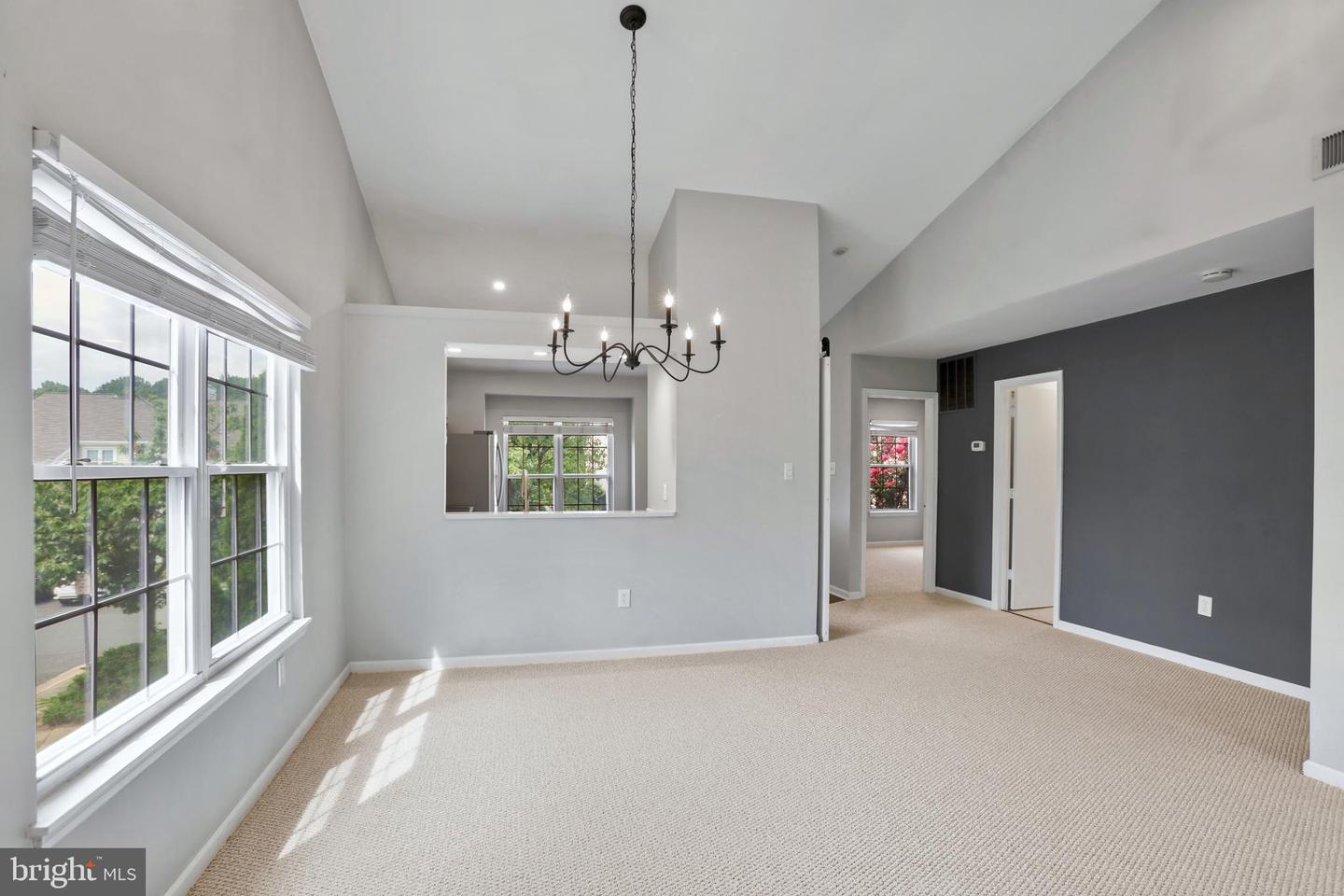 2867 YARLING CT #2867, FALLS CHURCH, Virginia 22042, 2 Bedrooms Bedrooms, ,1 BathroomBathrooms,Residential,For sale,2867 YARLING CT #2867,VAFX2257310 MLS # VAFX2257310
