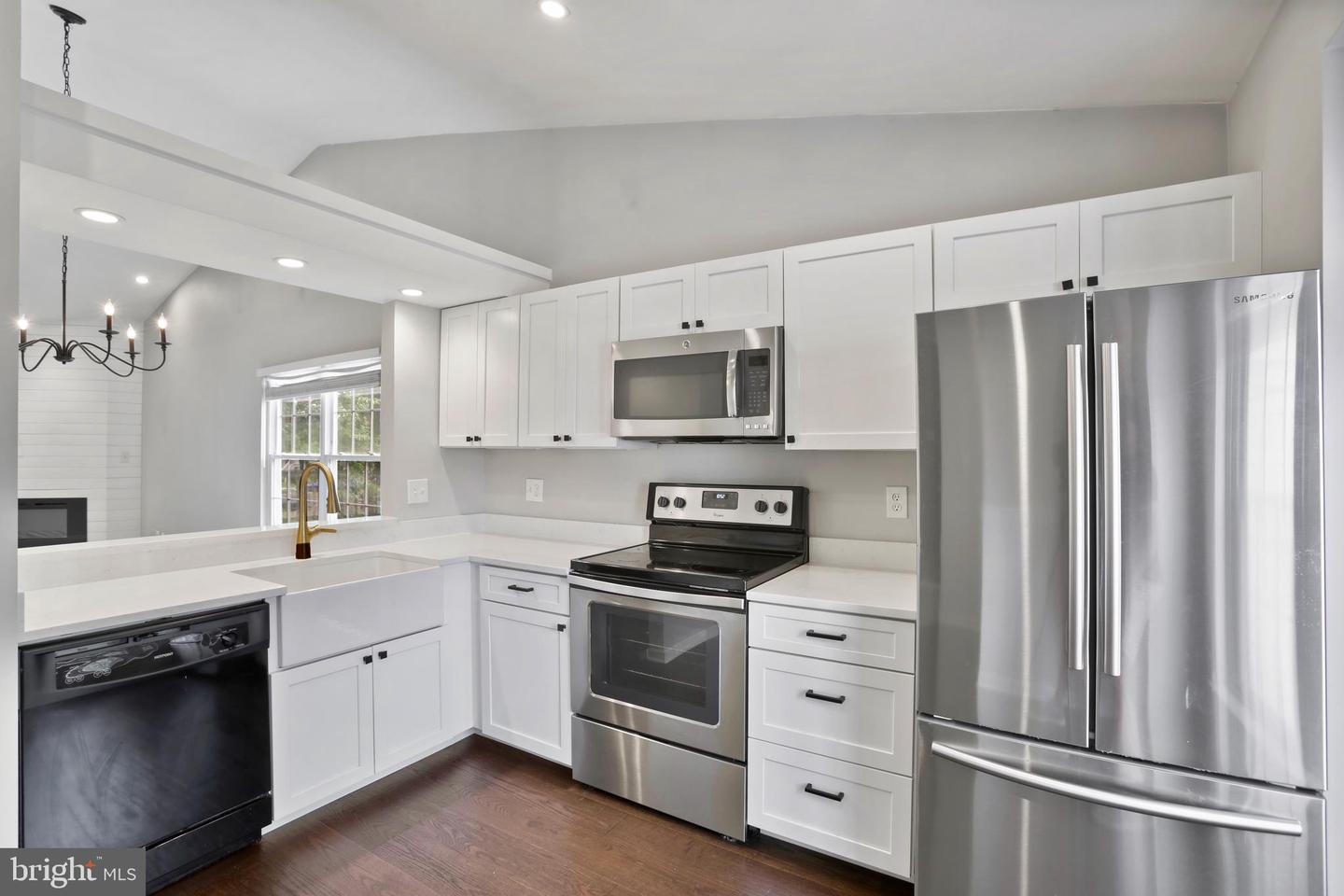 2867 YARLING CT #2867, FALLS CHURCH, Virginia 22042, 2 Bedrooms Bedrooms, ,1 BathroomBathrooms,Residential,For sale,2867 YARLING CT #2867,VAFX2257310 MLS # VAFX2257310