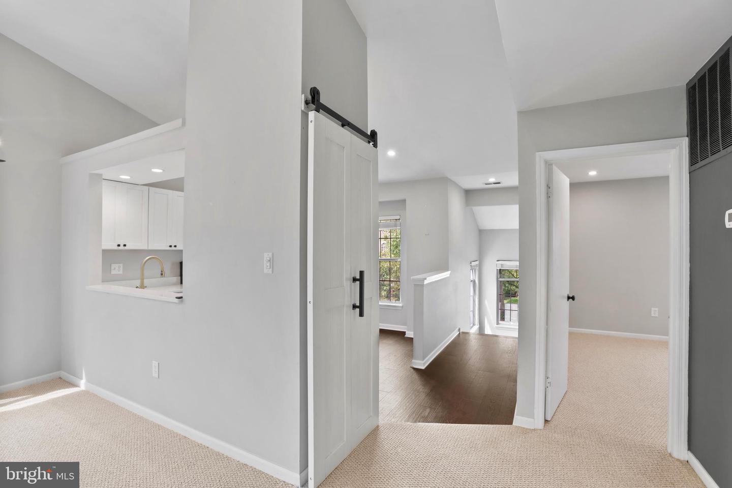 2867 YARLING CT #2867, FALLS CHURCH, Virginia 22042, 2 Bedrooms Bedrooms, ,1 BathroomBathrooms,Residential,For sale,2867 YARLING CT #2867,VAFX2257310 MLS # VAFX2257310
