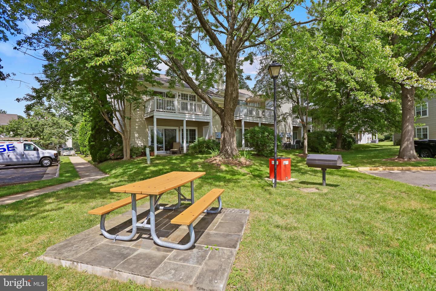 2867 YARLING CT #2867, FALLS CHURCH, Virginia 22042, 2 Bedrooms Bedrooms, ,1 BathroomBathrooms,Residential,For sale,2867 YARLING CT #2867,VAFX2257310 MLS # VAFX2257310