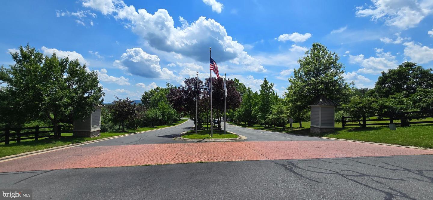 514 SLEIGH DR, CROSS JUNCTION, Virginia 22625, 4 Bedrooms Bedrooms, 12 Rooms Rooms,2 BathroomsBathrooms,Residential,For sale,514 SLEIGH DR,VAFV2035642 MLS # VAFV2035642