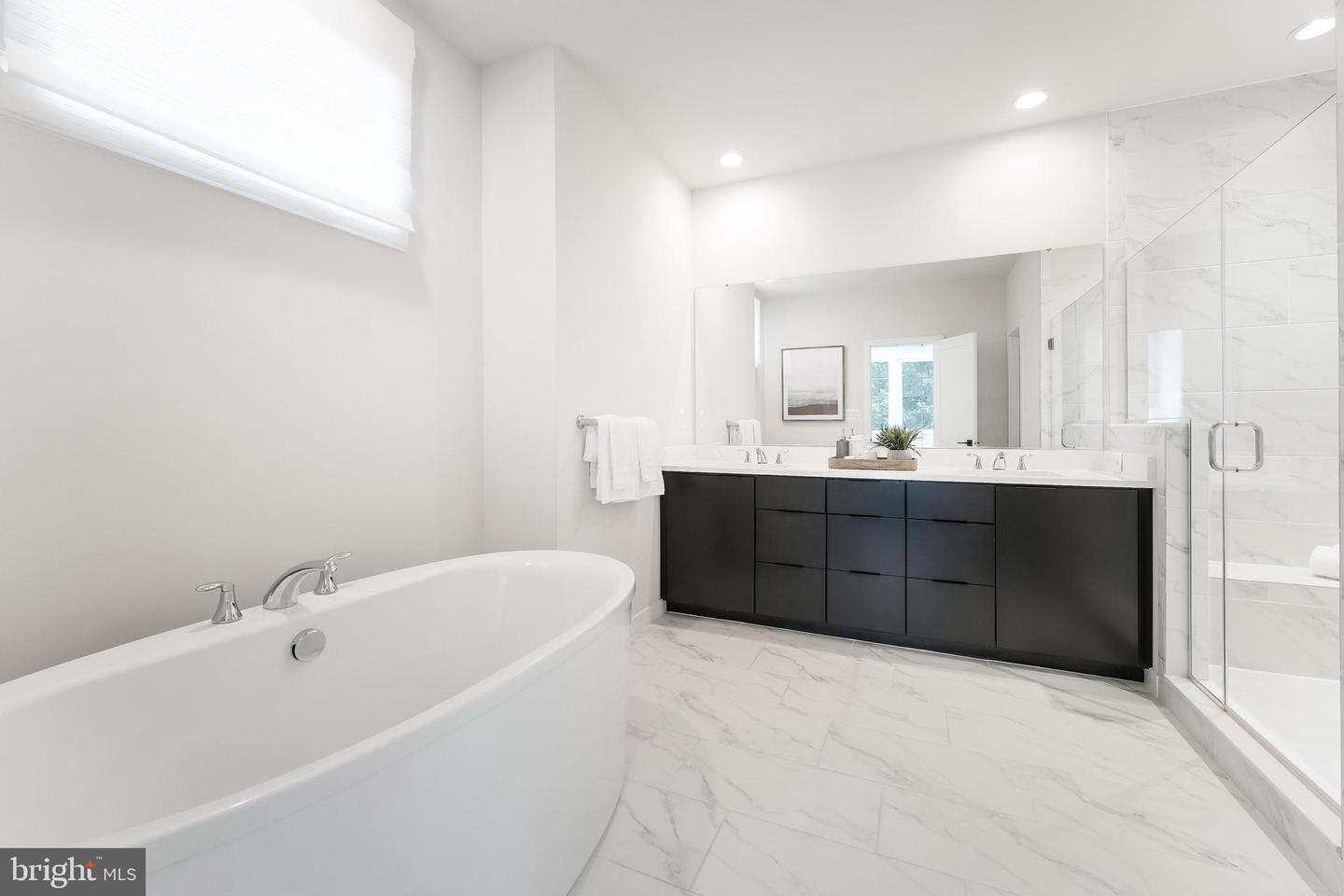 11748 SUNRISE VALLEY DR, RESTON, Virginia 20191, 3 Bedrooms Bedrooms, ,3 BathroomsBathrooms,Residential,For sale,11748 SUNRISE VALLEY DR,VAFX2257388 MLS # VAFX2257388