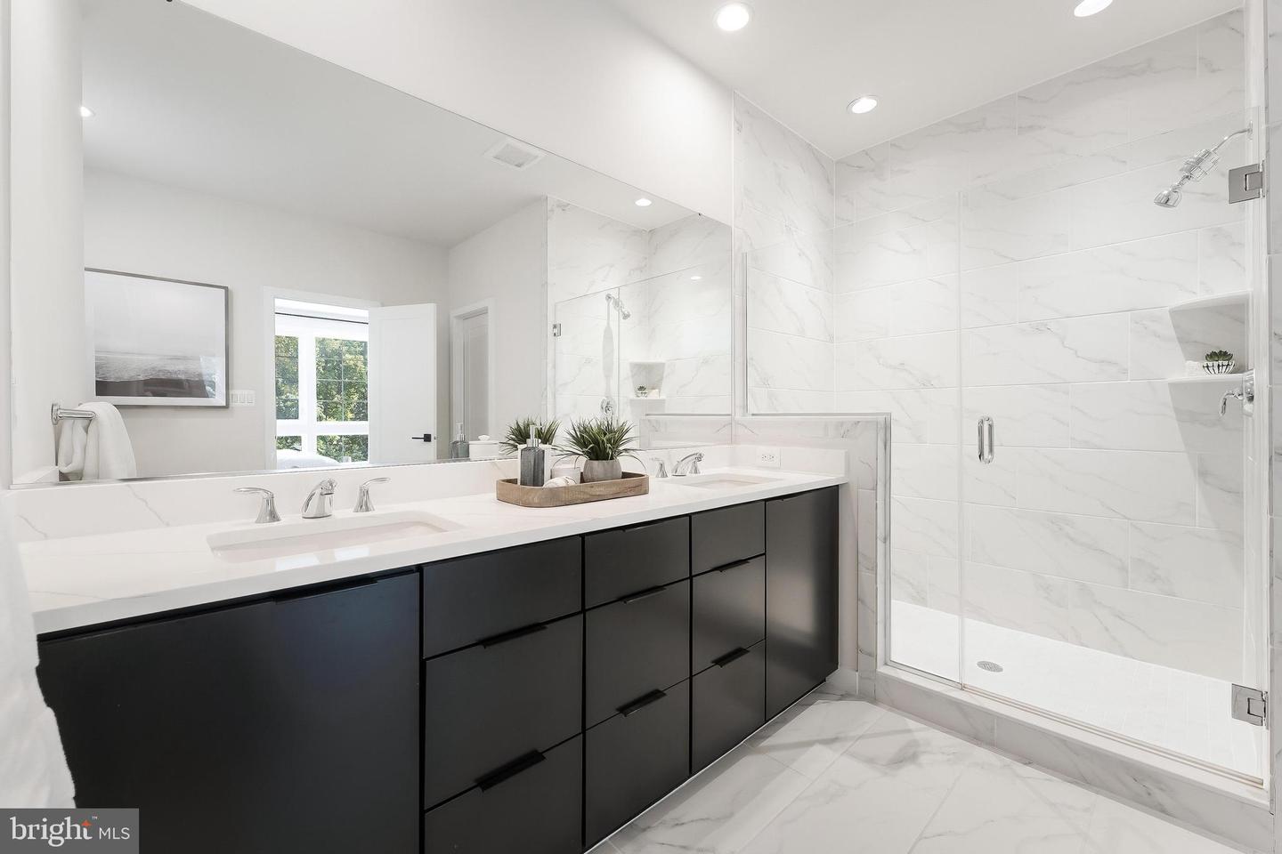 11748 SUNRISE VALLEY DR, RESTON, Virginia 20191, 3 Bedrooms Bedrooms, ,3 BathroomsBathrooms,Residential,For sale,11748 SUNRISE VALLEY DR,VAFX2257388 MLS # VAFX2257388