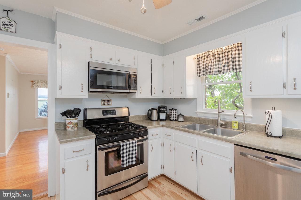 5566 BRIERY BRANCH RD, DAYTON, Virginia 22821, 3 Bedrooms Bedrooms, ,2 BathroomsBathrooms,Residential,For sale,5566 BRIERY BRANCH RD,VARO2002458 MLS # VARO2002458