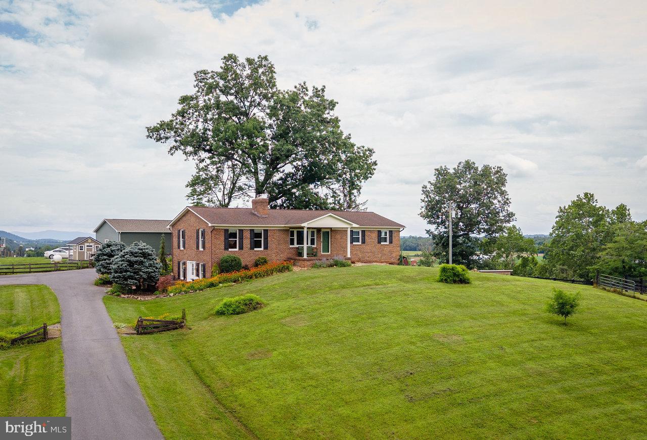 5566 BRIERY BRANCH RD, DAYTON, Virginia 22821, 3 Bedrooms Bedrooms, ,2 BathroomsBathrooms,Residential,For sale,5566 BRIERY BRANCH RD,VARO2002458 MLS # VARO2002458