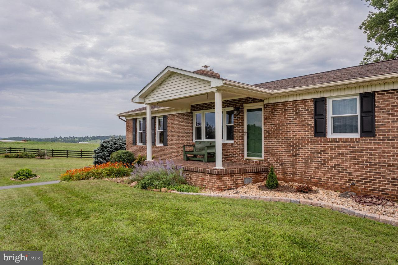5566 BRIERY BRANCH RD, DAYTON, Virginia 22821, 3 Bedrooms Bedrooms, ,2 BathroomsBathrooms,Residential,For sale,5566 BRIERY BRANCH RD,VARO2002458 MLS # VARO2002458