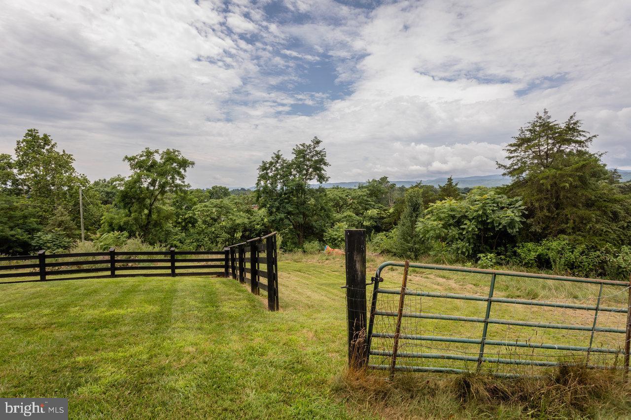5566 BRIERY BRANCH RD, DAYTON, Virginia 22821, 3 Bedrooms Bedrooms, ,2 BathroomsBathrooms,Residential,For sale,5566 BRIERY BRANCH RD,VARO2002458 MLS # VARO2002458