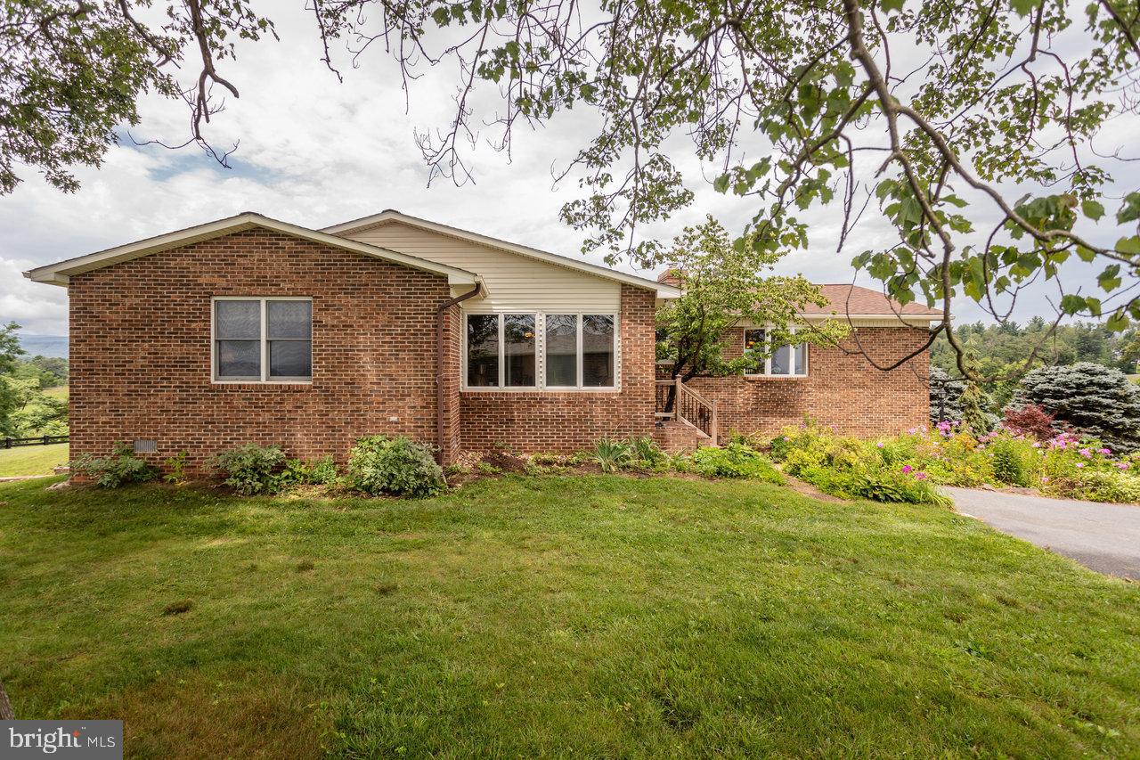 5566 BRIERY BRANCH RD, DAYTON, Virginia 22821, 3 Bedrooms Bedrooms, ,2 BathroomsBathrooms,Residential,For sale,5566 BRIERY BRANCH RD,VARO2002458 MLS # VARO2002458