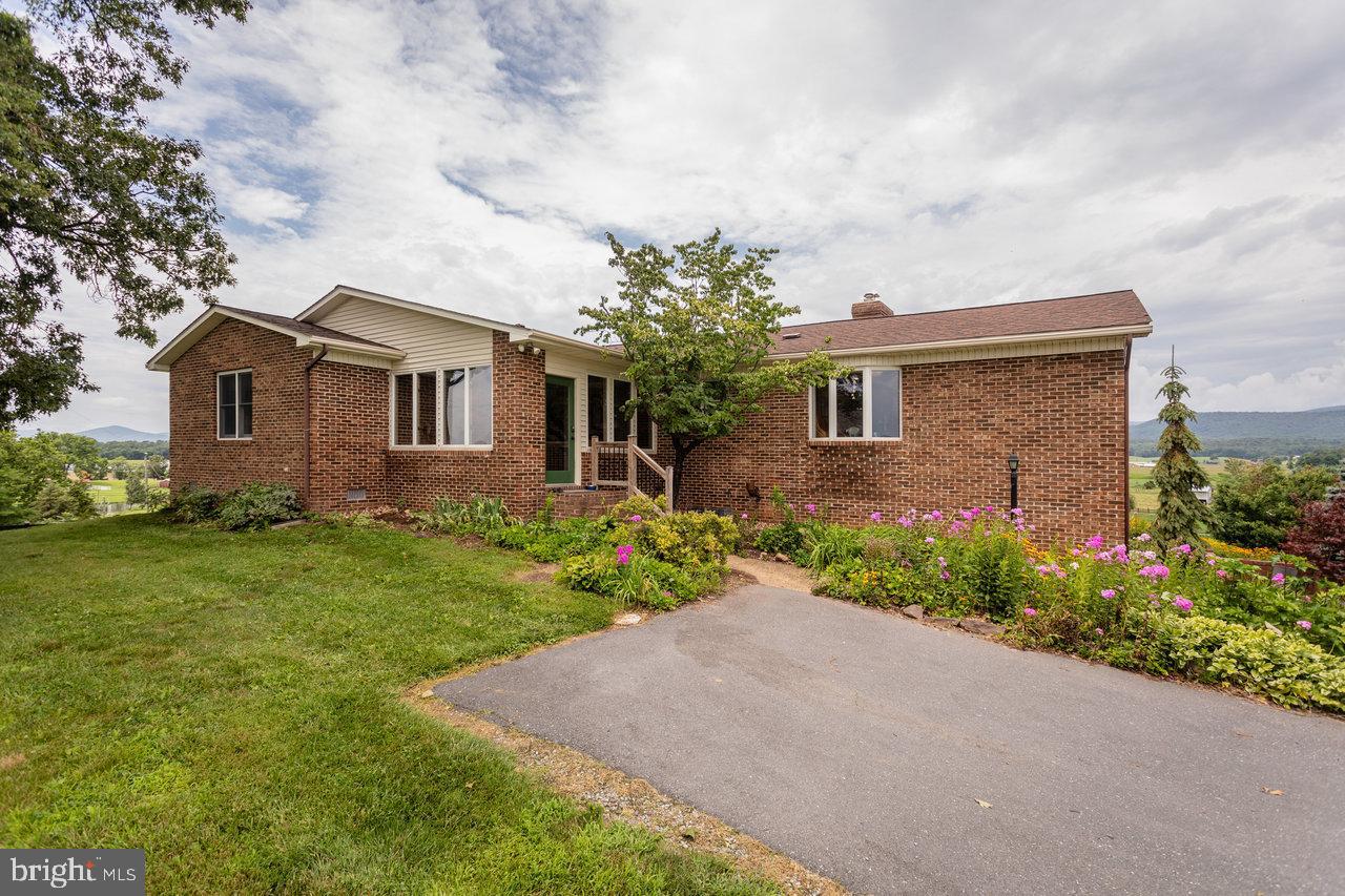 5566 BRIERY BRANCH RD, DAYTON, Virginia 22821, 3 Bedrooms Bedrooms, ,2 BathroomsBathrooms,Residential,For sale,5566 BRIERY BRANCH RD,VARO2002458 MLS # VARO2002458