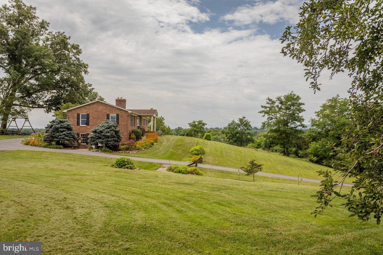 5566 BRIERY BRANCH RD, DAYTON, Virginia 22821, 3 Bedrooms Bedrooms, ,2 BathroomsBathrooms,Residential,For sale,5566 BRIERY BRANCH RD,VARO2002458 MLS # VARO2002458