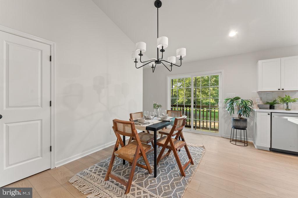 5712 BLUE STAR LN, SPOTSYLVANIA, Virginia 22551, 5 Bedrooms Bedrooms, 8 Rooms Rooms,3 BathroomsBathrooms,Residential,For sale,5712 BLUE STAR LN,VASP2034910 MLS # VASP2034910