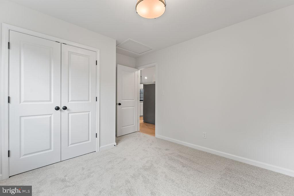 5712 BLUE STAR LN, SPOTSYLVANIA, Virginia 22551, 5 Bedrooms Bedrooms, 8 Rooms Rooms,3 BathroomsBathrooms,Residential,For sale,5712 BLUE STAR LN,VASP2034910 MLS # VASP2034910
