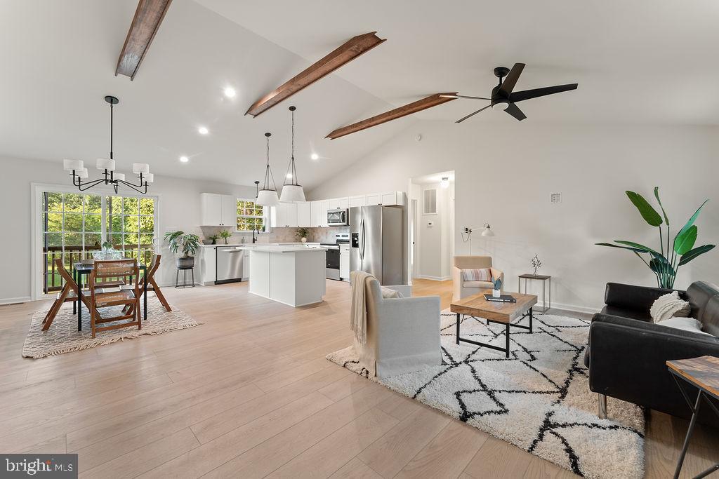 5712 BLUE STAR LN, SPOTSYLVANIA, Virginia 22551, 5 Bedrooms Bedrooms, 8 Rooms Rooms,3 BathroomsBathrooms,Residential,For sale,5712 BLUE STAR LN,VASP2034910 MLS # VASP2034910