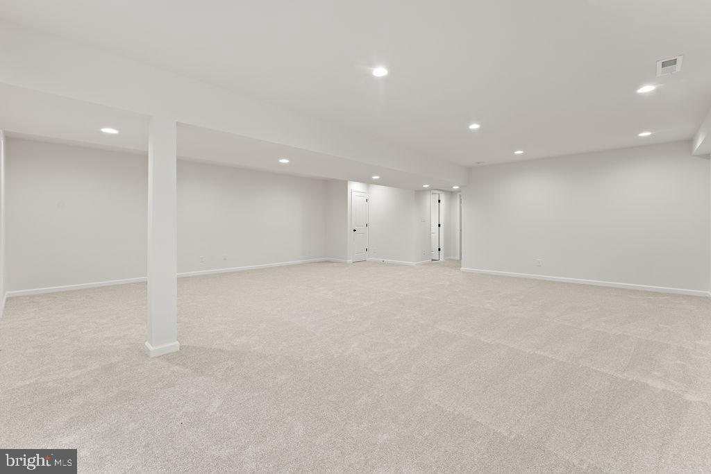 5712 BLUE STAR LN, SPOTSYLVANIA, Virginia 22551, 5 Bedrooms Bedrooms, 8 Rooms Rooms,3 BathroomsBathrooms,Residential,For sale,5712 BLUE STAR LN,VASP2034910 MLS # VASP2034910