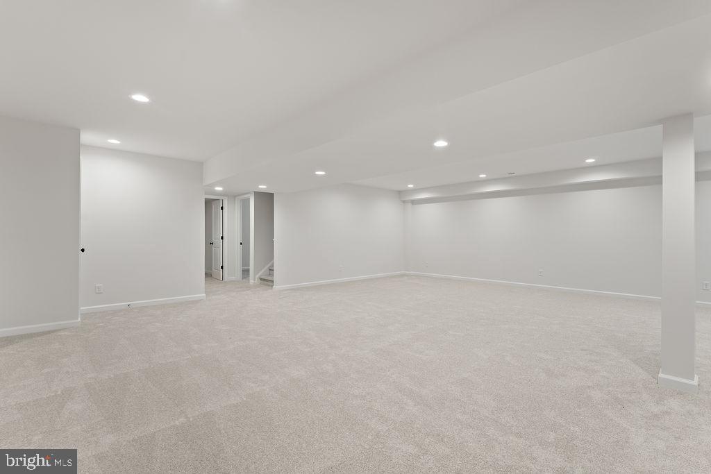 5712 BLUE STAR LN, SPOTSYLVANIA, Virginia 22551, 5 Bedrooms Bedrooms, 8 Rooms Rooms,3 BathroomsBathrooms,Residential,For sale,5712 BLUE STAR LN,VASP2034910 MLS # VASP2034910
