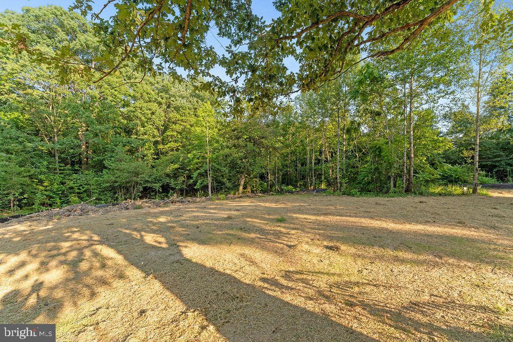 5712 BLUE STAR LN, SPOTSYLVANIA, Virginia 22551, 5 Bedrooms Bedrooms, 8 Rooms Rooms,3 BathroomsBathrooms,Residential,For sale,5712 BLUE STAR LN,VASP2034910 MLS # VASP2034910