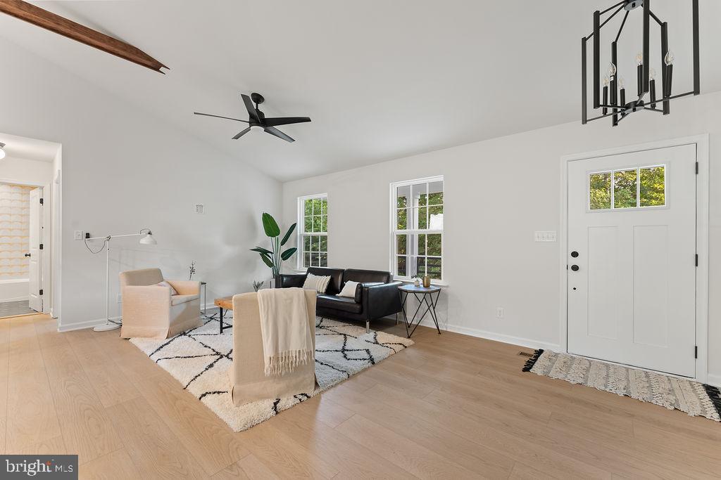 5712 BLUE STAR LN, SPOTSYLVANIA, Virginia 22551, 5 Bedrooms Bedrooms, 8 Rooms Rooms,3 BathroomsBathrooms,Residential,For sale,5712 BLUE STAR LN,VASP2034910 MLS # VASP2034910