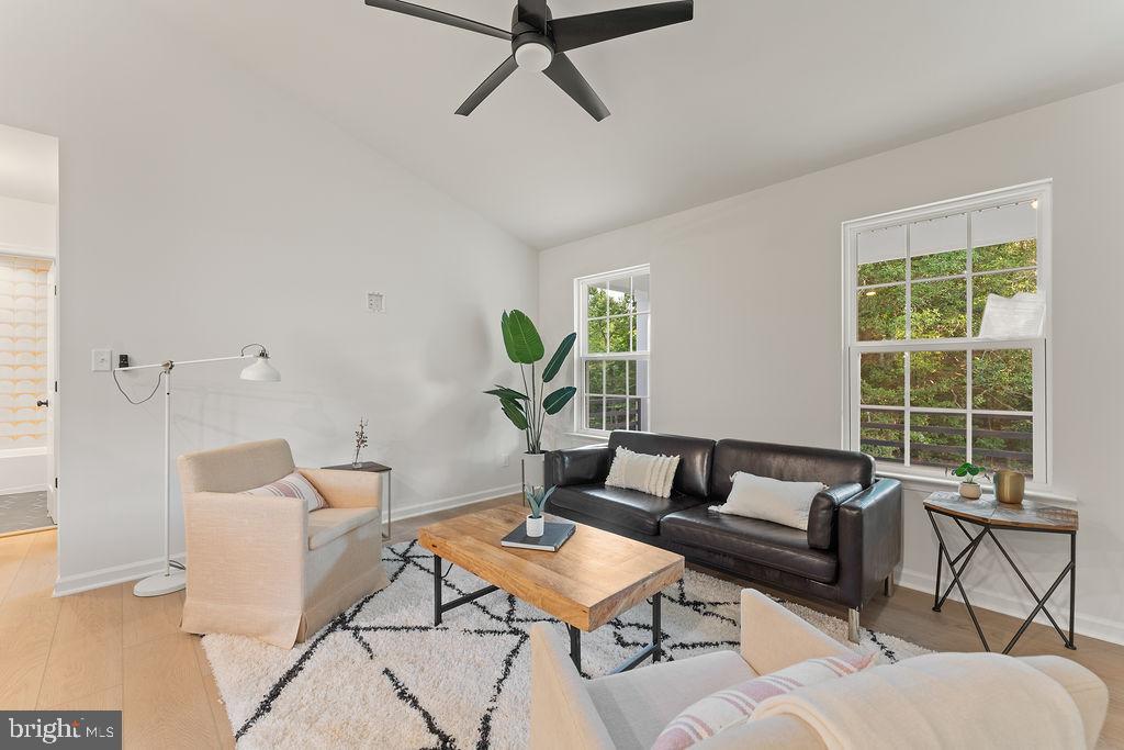 5712 BLUE STAR LN, SPOTSYLVANIA, Virginia 22551, 5 Bedrooms Bedrooms, 8 Rooms Rooms,3 BathroomsBathrooms,Residential,For sale,5712 BLUE STAR LN,VASP2034910 MLS # VASP2034910