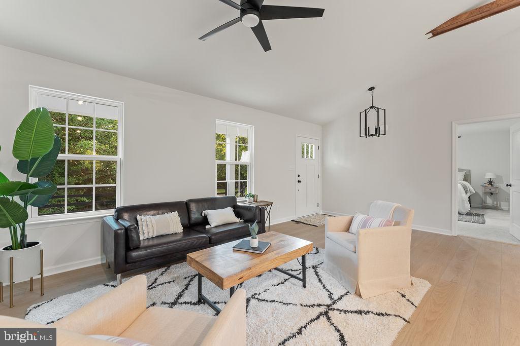 5712 BLUE STAR LN, SPOTSYLVANIA, Virginia 22551, 5 Bedrooms Bedrooms, 8 Rooms Rooms,3 BathroomsBathrooms,Residential,For sale,5712 BLUE STAR LN,VASP2034910 MLS # VASP2034910