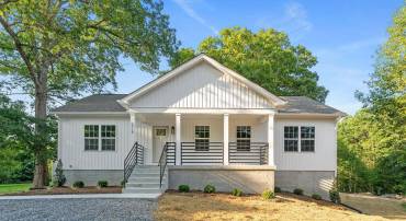 5712 BLUE STAR LN, SPOTSYLVANIA, Virginia 22551, 5 Bedrooms Bedrooms, 8 Rooms Rooms,3 BathroomsBathrooms,Residential,For sale,5712 BLUE STAR LN,VASP2034910 MLS # VASP2034910