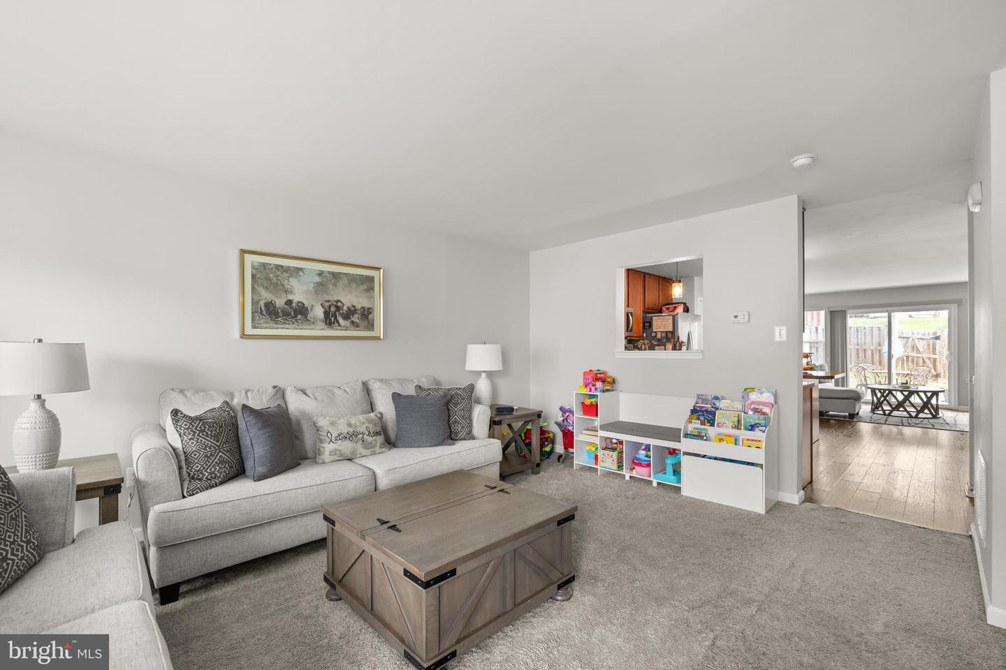 216 MONTICELLO SQ, WINCHESTER, Virginia 22602, 3 Bedrooms Bedrooms, ,2 BathroomsBathrooms,Residential,For sale,216 MONTICELLO SQ,VAFV2035652 MLS # VAFV2035652