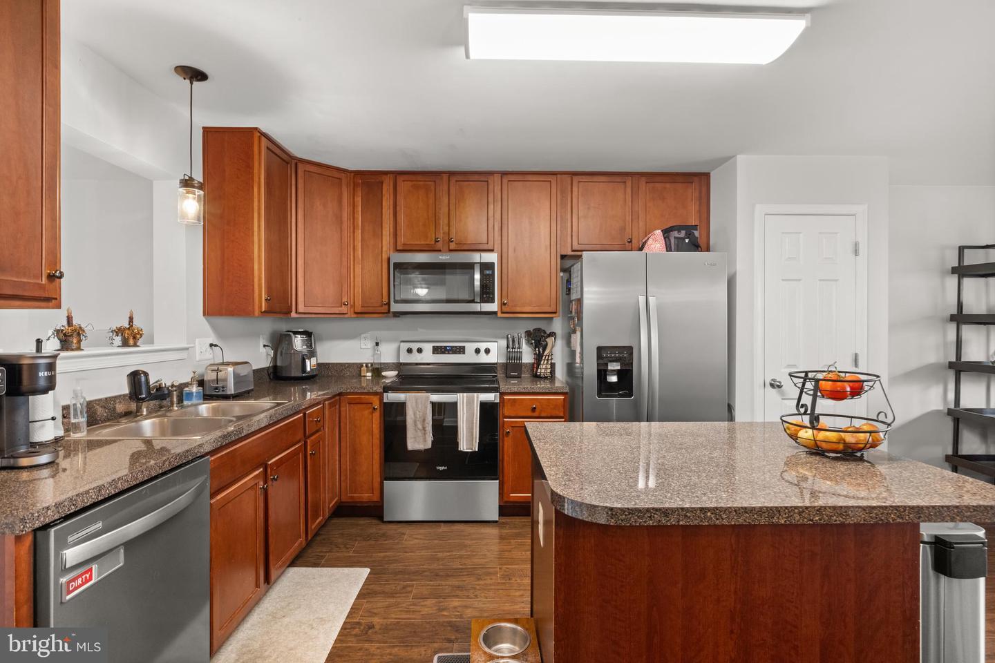 216 MONTICELLO SQ, WINCHESTER, Virginia 22602, 3 Bedrooms Bedrooms, ,2 BathroomsBathrooms,Residential,For sale,216 MONTICELLO SQ,VAFV2035652 MLS # VAFV2035652