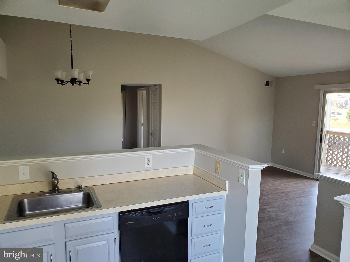 7882 WAVERLEY MILL CT, GAINESVILLE, Virginia 20155, 2 Bedrooms Bedrooms, ,2 BathroomsBathrooms,Residential,For sale,7882 WAVERLEY MILL CT,VAPW2100018 MLS # VAPW2100018