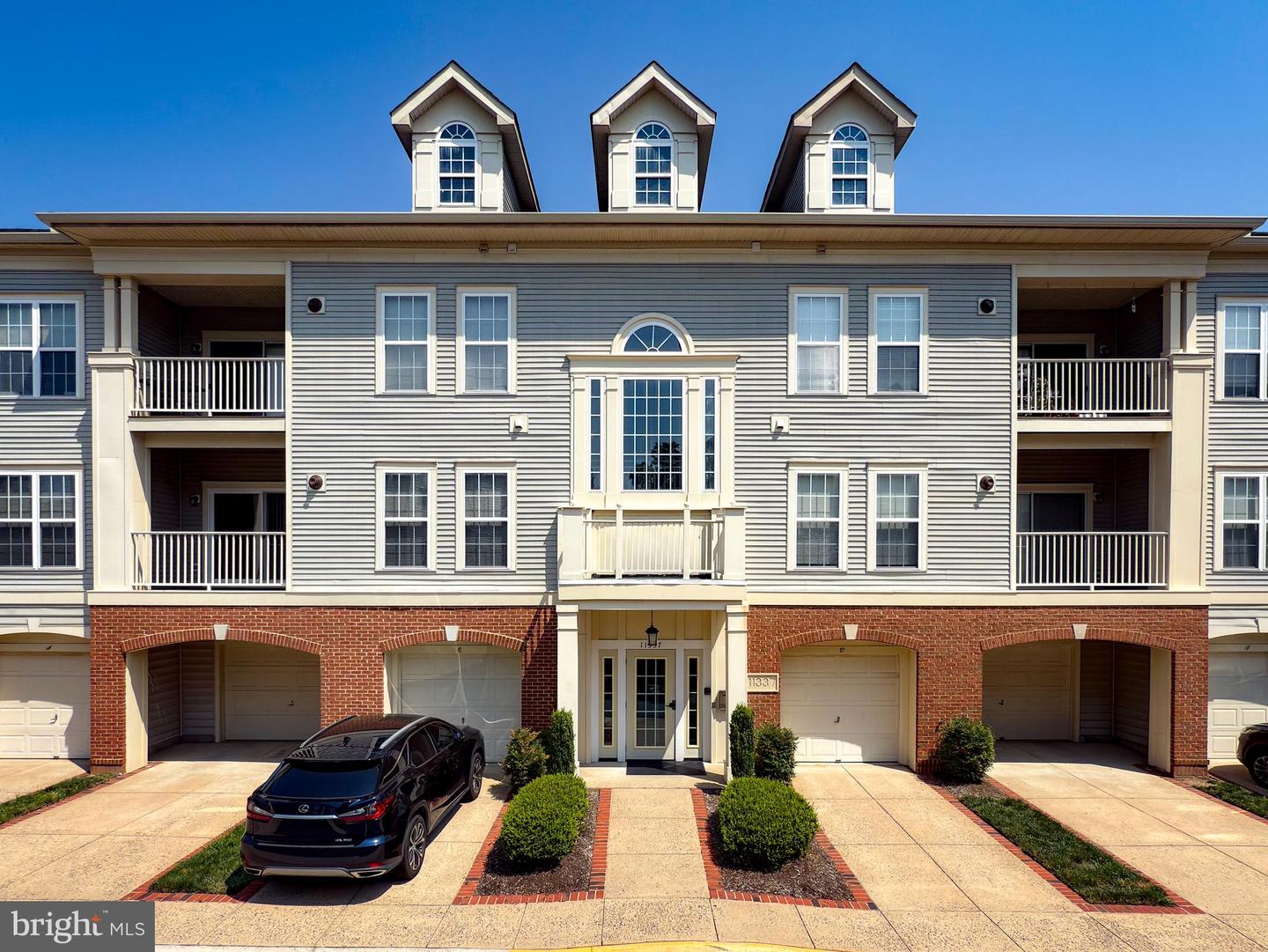 11337 WESTBROOK MILL LANE #201, FAIRFAX, Virginia 22030, 2 Bedrooms Bedrooms, ,2 BathroomsBathrooms,Residential,For sale,11337 WESTBROOK MILL LANE #201,VAFX2257636 MLS # VAFX2257636