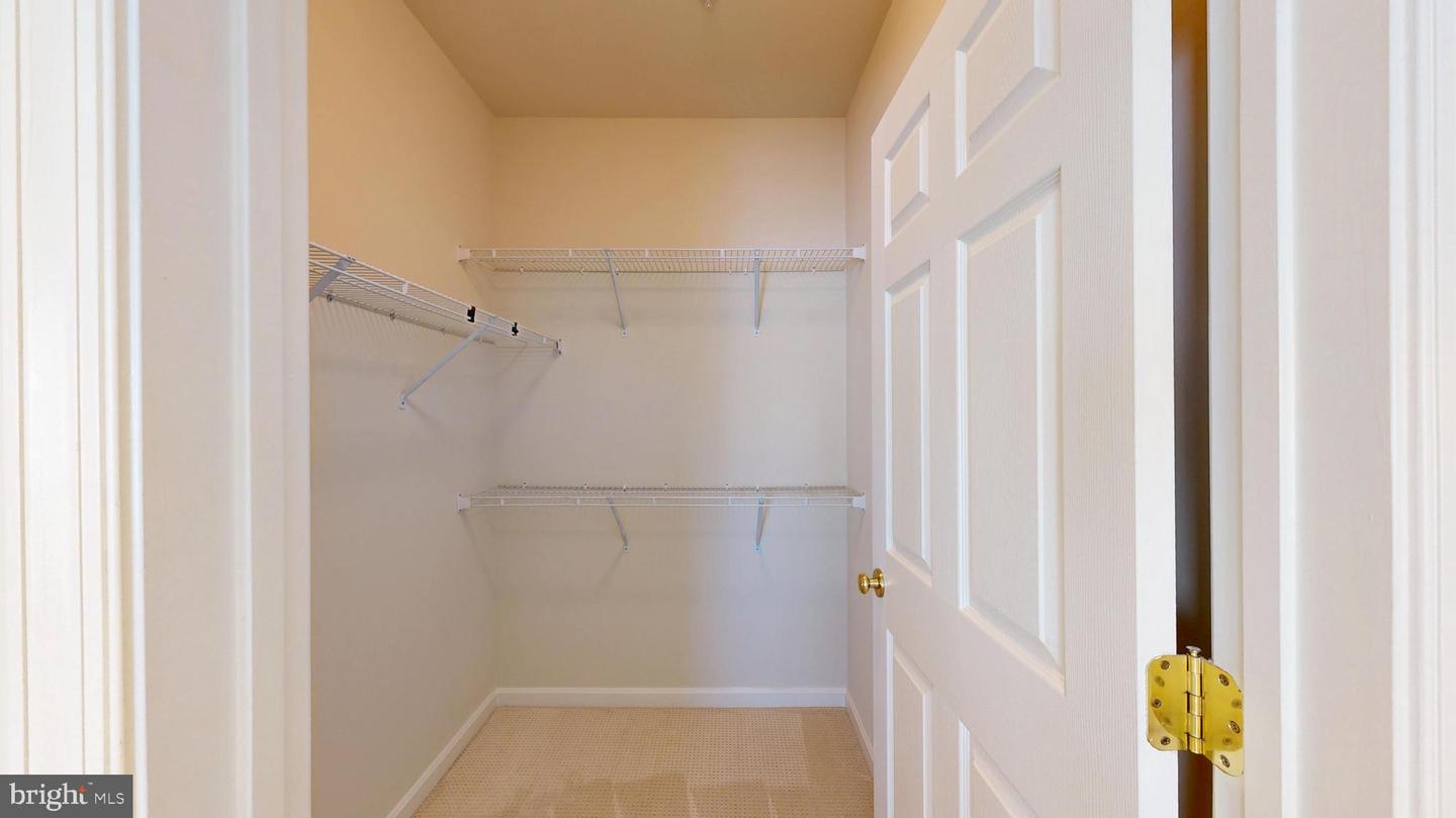 11337 WESTBROOK MILL LANE #201, FAIRFAX, Virginia 22030, 2 Bedrooms Bedrooms, ,2 BathroomsBathrooms,Residential,For sale,11337 WESTBROOK MILL LANE #201,VAFX2257636 MLS # VAFX2257636