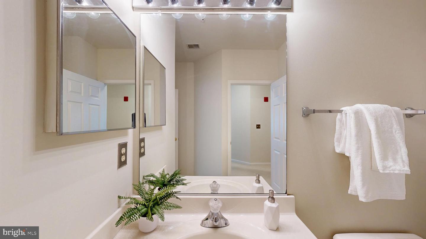11337 WESTBROOK MILL LANE #201, FAIRFAX, Virginia 22030, 2 Bedrooms Bedrooms, ,2 BathroomsBathrooms,Residential,For sale,11337 WESTBROOK MILL LANE #201,VAFX2257636 MLS # VAFX2257636