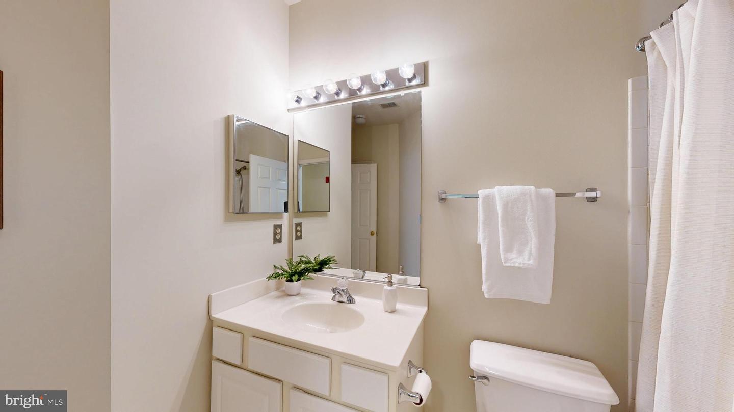 11337 WESTBROOK MILL LANE #201, FAIRFAX, Virginia 22030, 2 Bedrooms Bedrooms, ,2 BathroomsBathrooms,Residential,For sale,11337 WESTBROOK MILL LANE #201,VAFX2257636 MLS # VAFX2257636